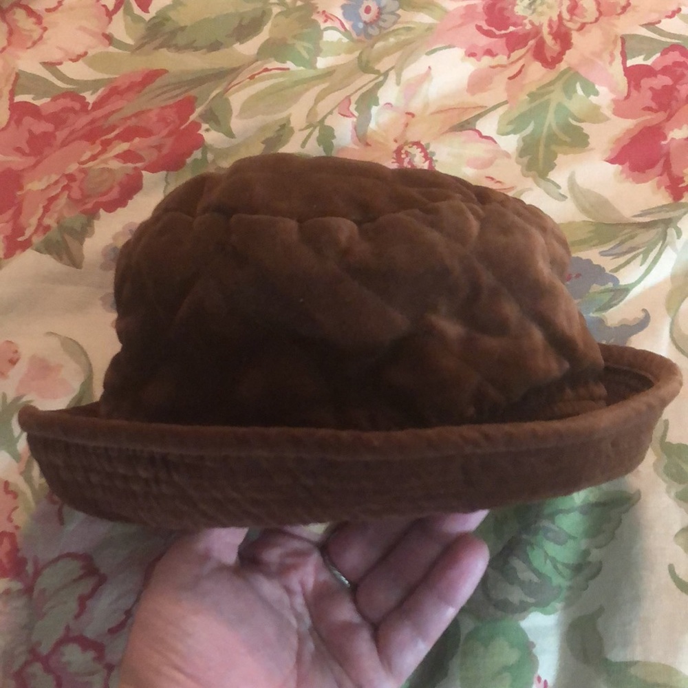 Vtg 60s Velvet Bucket Hat Size M/L Quilted Brown Velvet Fully Lined HONG KONG